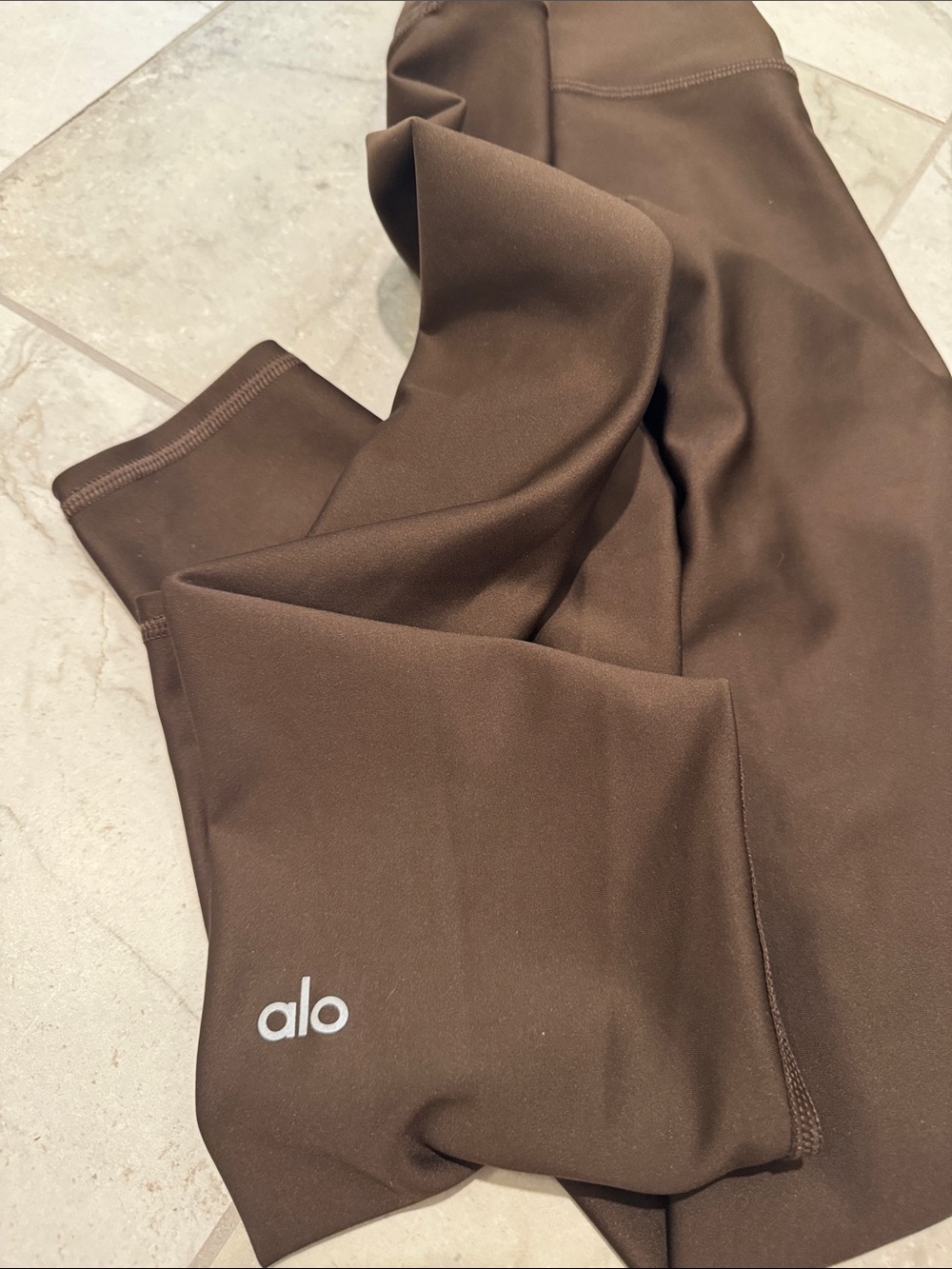 ALO Yoga Brown Leggings and Strappy Sports Bra Set - Picture 4 of 4